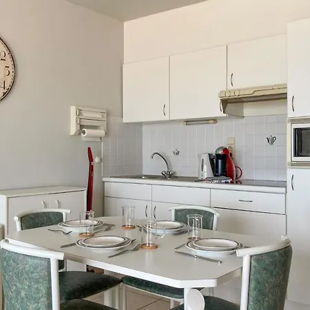 Awesome In With Outdoor Swimming Pool, Wifi&1 Bedrooms Appartement